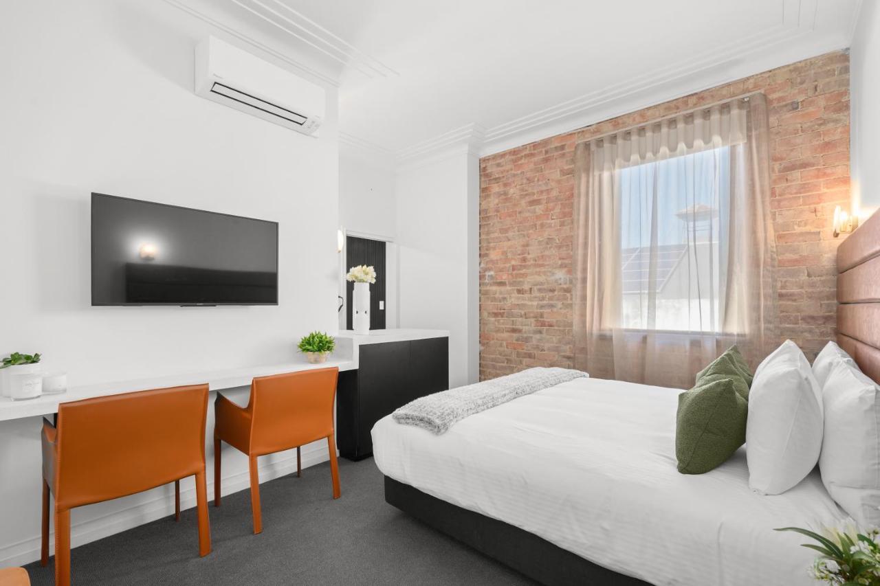 Grand Hotel And Studios Wyong Exterior foto